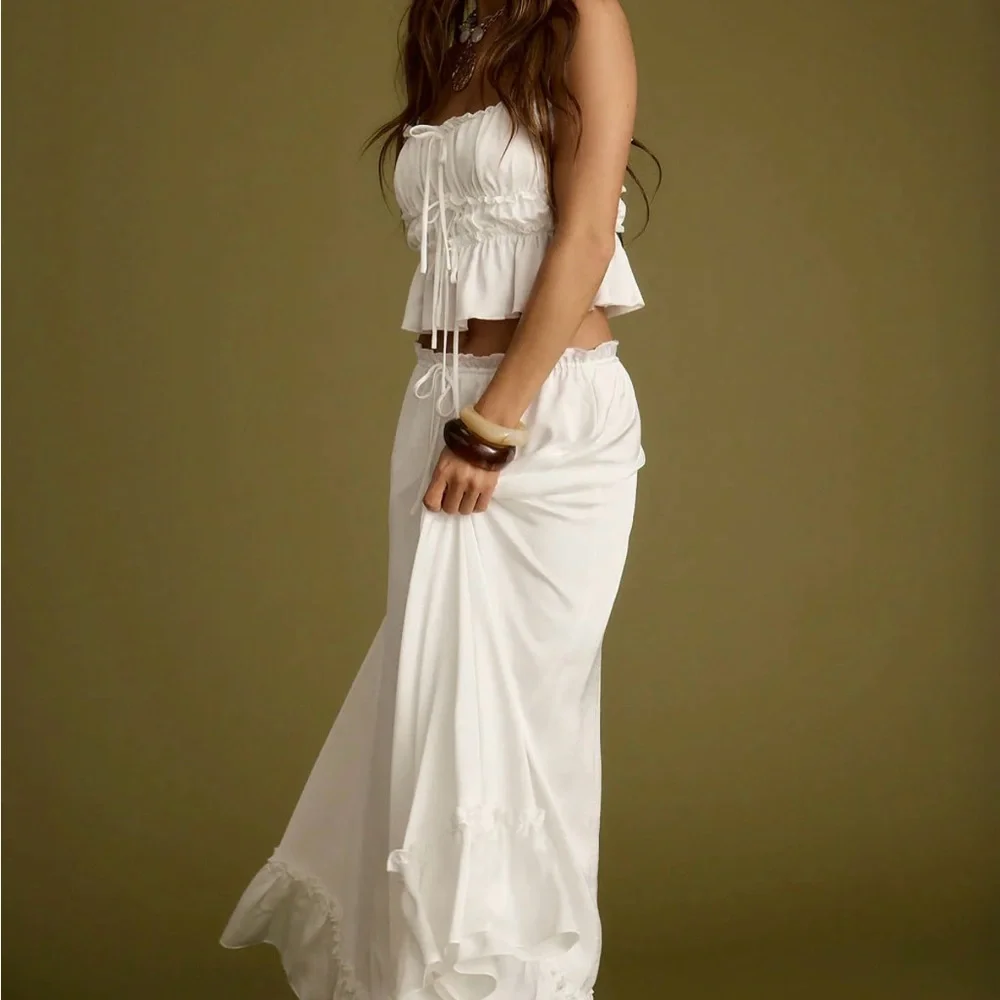 12th Tribe White Dahlia Skirt - Picture 3 of 5